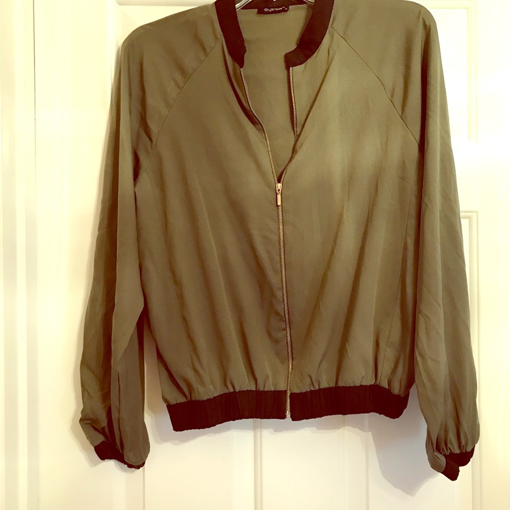 Zippered jacket
